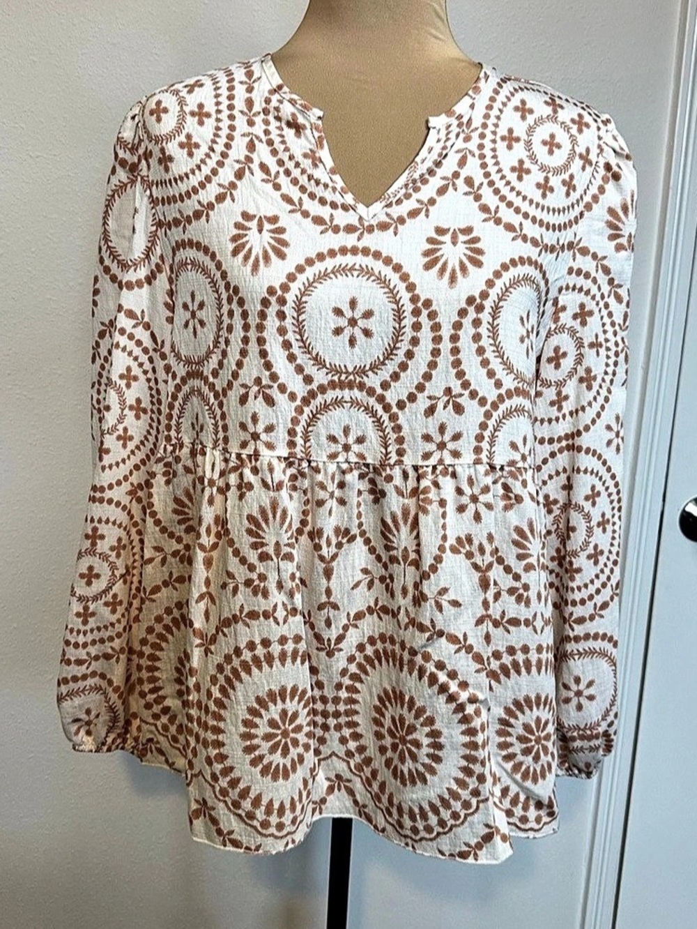 Baby Doll Medallion V-Neck Blouse White & Brown XL